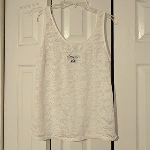 ⭐2 for $6⭐Lace front white tank top